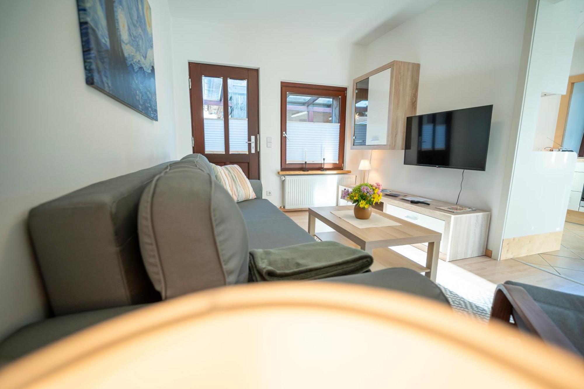 Апартаменты Haus Unterm Mammutbaum - Elberadweg Магдебург Экстерьер фото